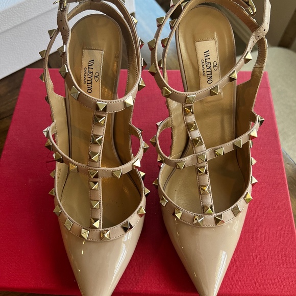 Valentino Garavani Shoes - Valentino